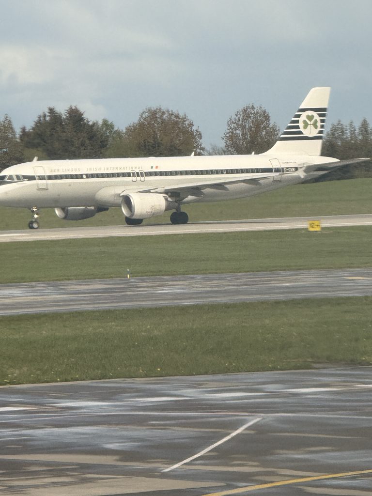 Dublin Schiphol Airport plane spotting-A320